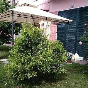 La Rosa Apartment