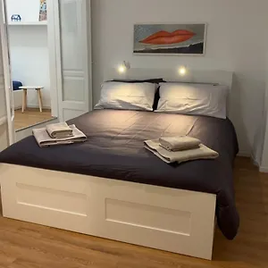 https://casa-in-centro-con-terrazzo.barihotels.org